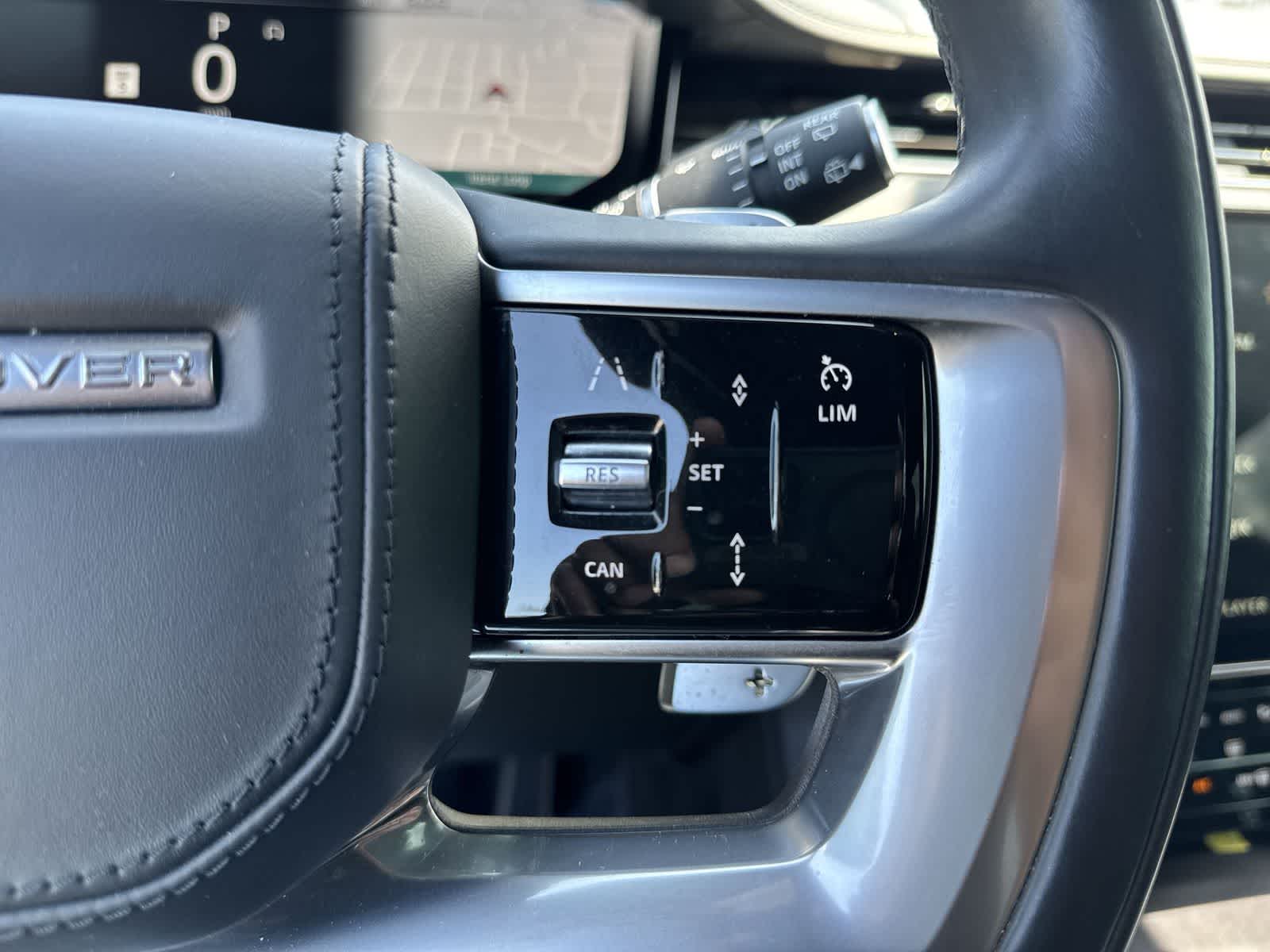 Land Rover Range Rover SE 2023