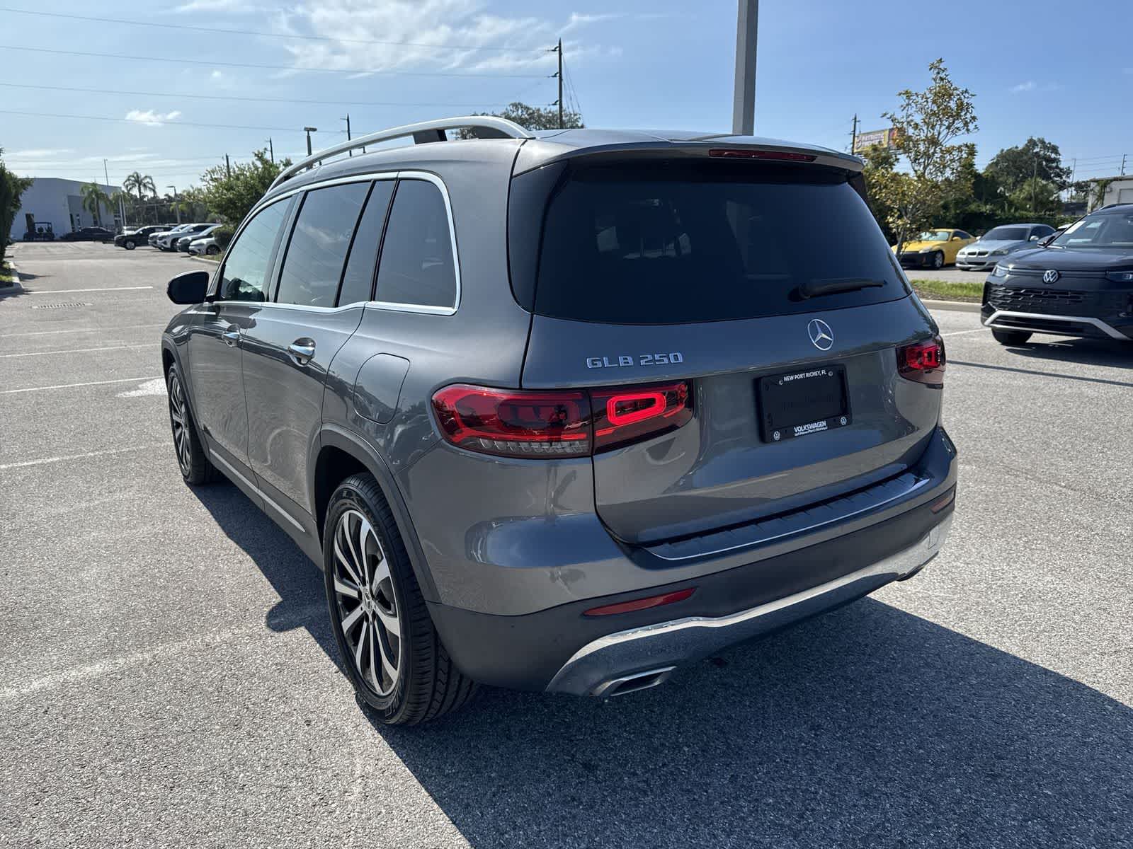 Mercedes-Benz GLB 250 2023 GLB 250