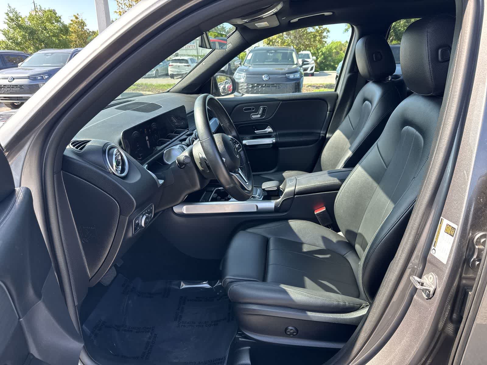 Mercedes-Benz GLB 250 2023 GLB 250