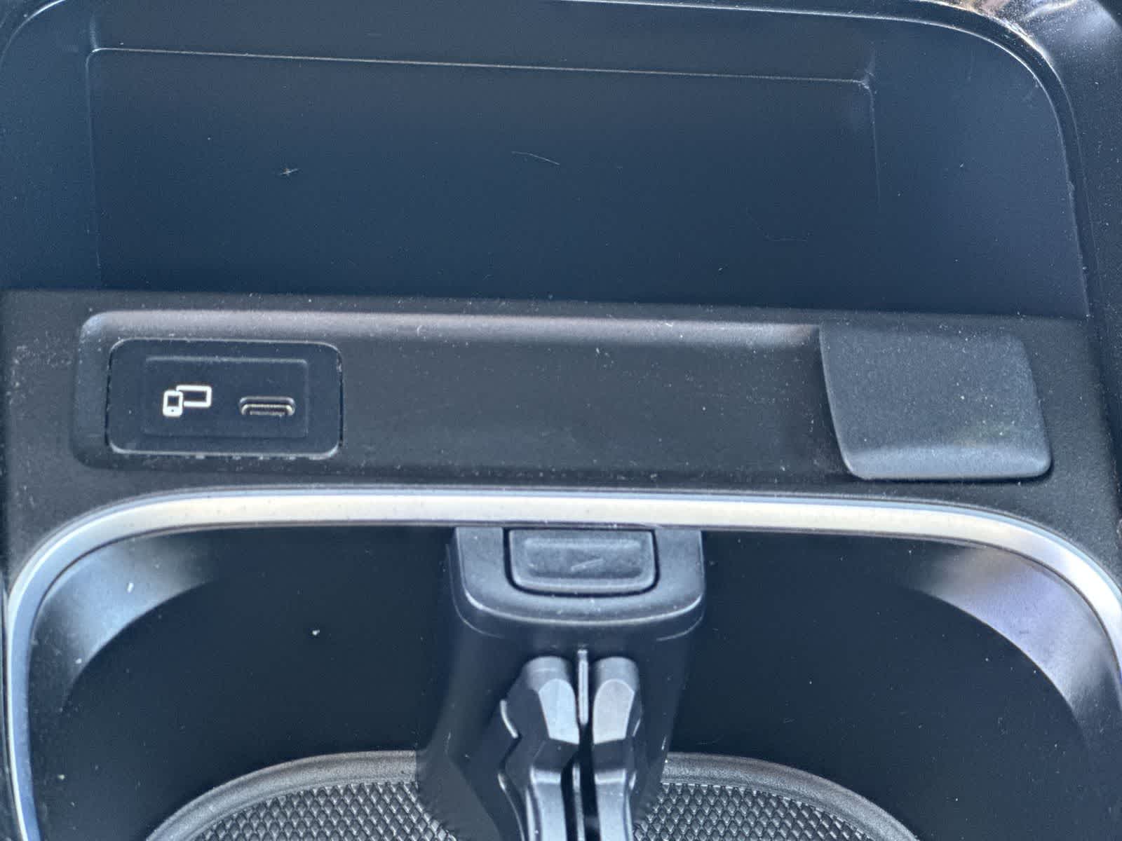 Mercedes-Benz GLB 250 2023 GLB 250
