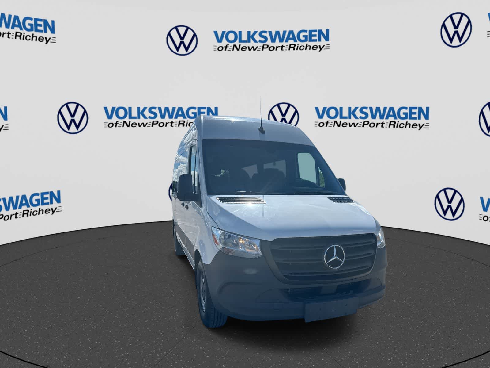2024 Mercedes-Benz Sprinter Passenger Van 2500 Standard Roof I4 Diesel 144 RWD"