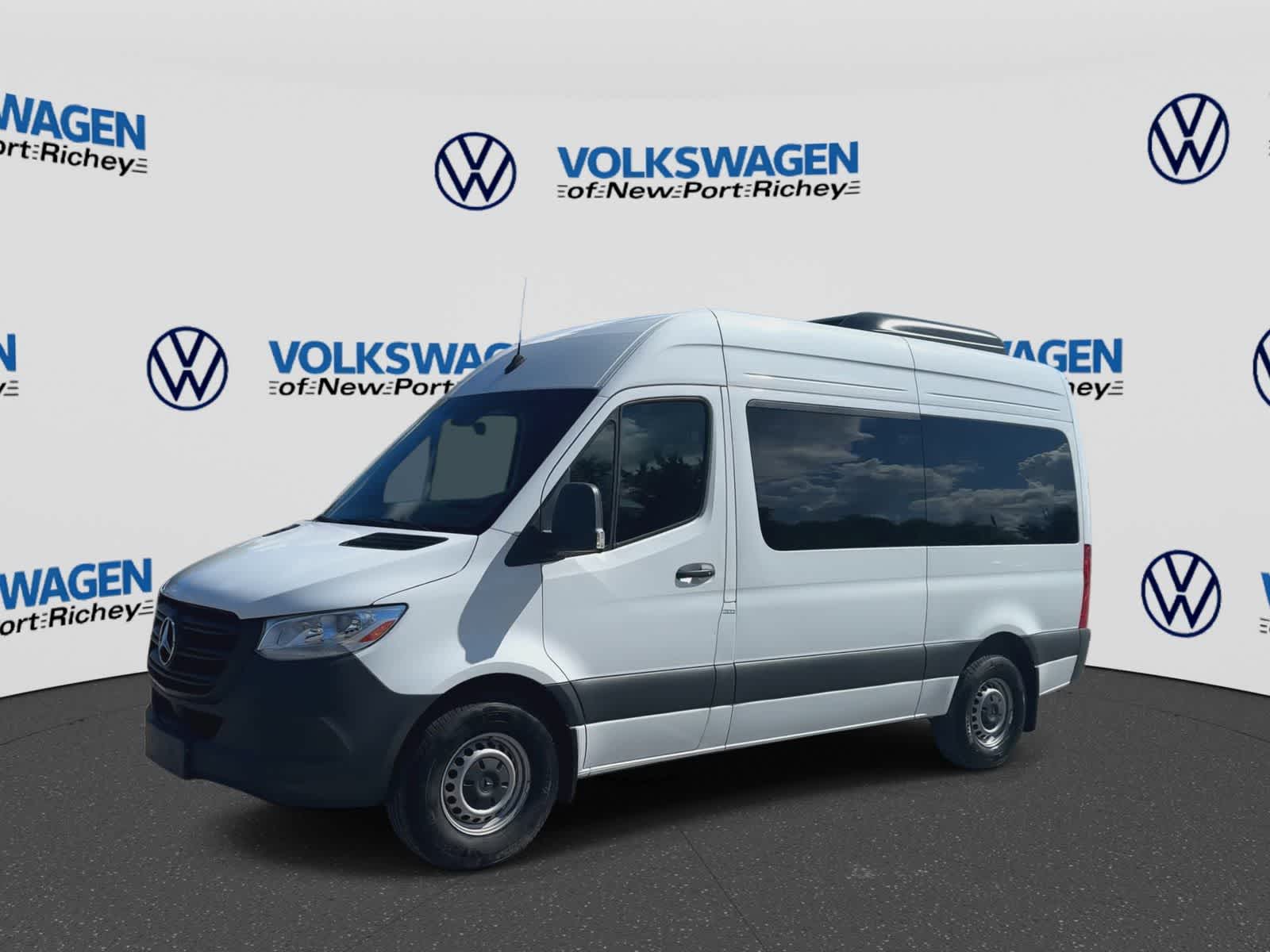 2024 Mercedes-Benz Sprinter Passenger Van 2500 Standard Roof I4 Diesel 144 RWD"