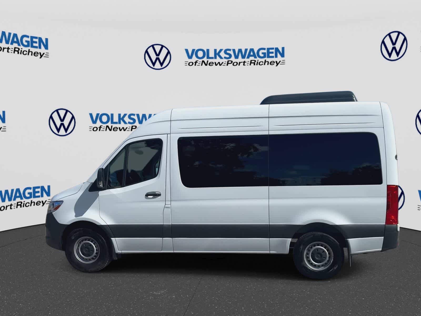 2024 Mercedes-Benz Sprinter Passenger Van 2500 Standard Roof I4 Diesel 144 RWD"