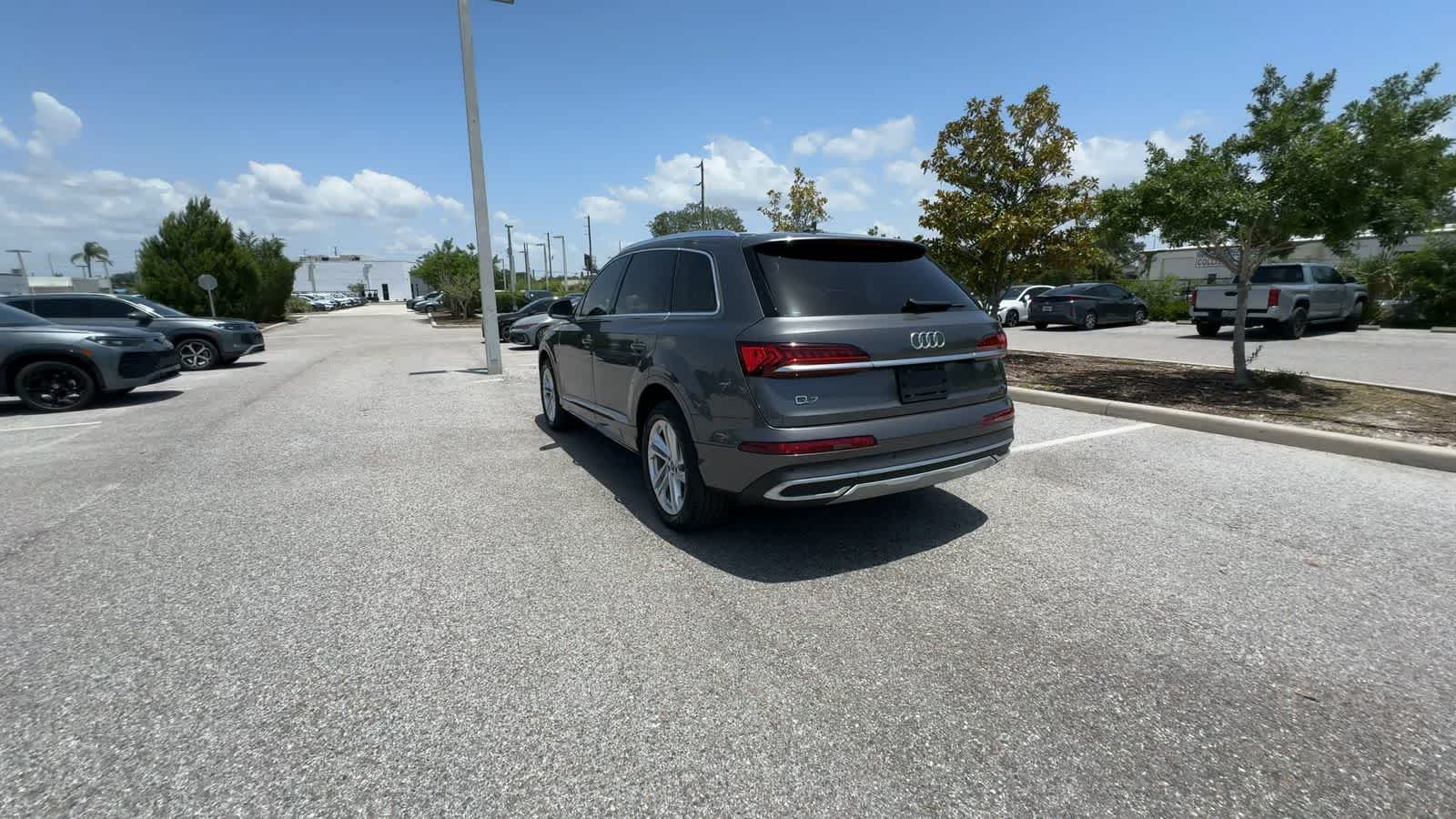 Audi Q7 Premium 2023