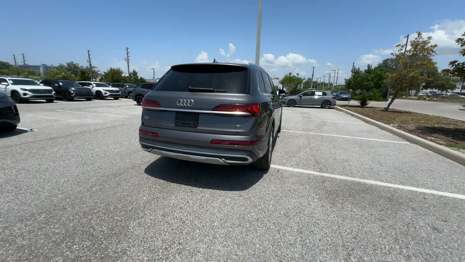 Audi Q7 Premium 2023