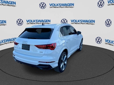 Audi Q3 S line Premium 2021