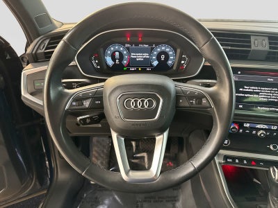 Audi Q3 S line Premium Plus 2023