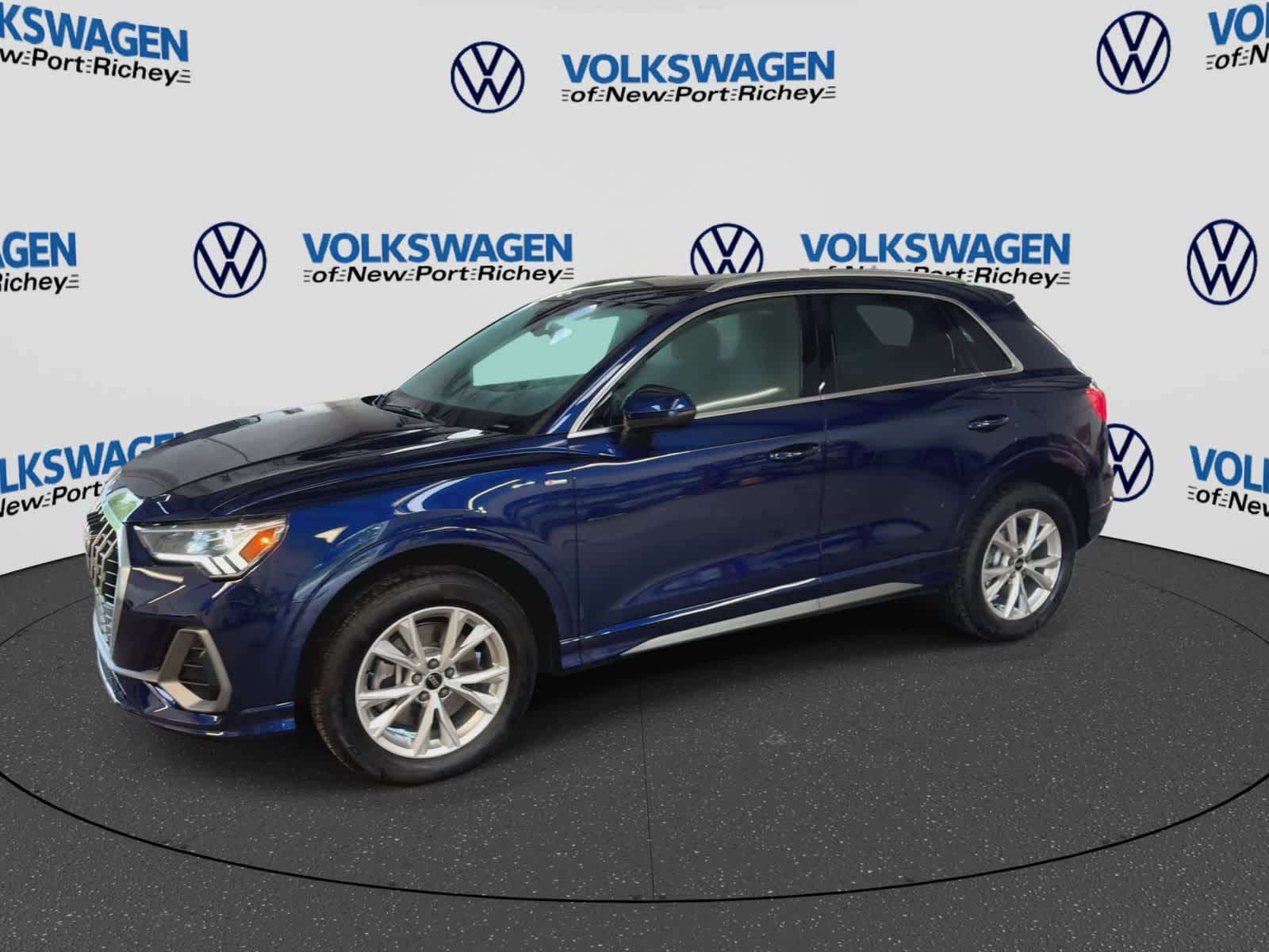 Audi Q3 S line Premium Plus 2023