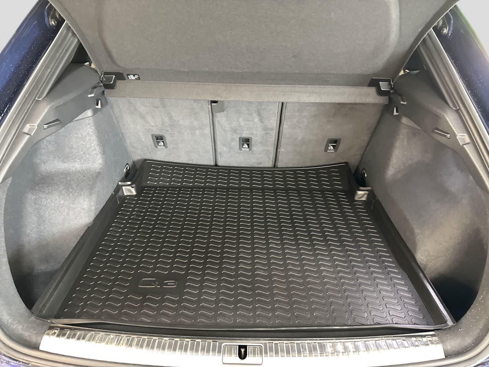 Audi Q3 S line Premium Plus 2023
