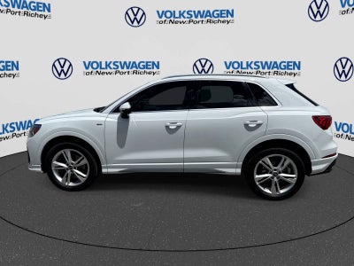 Audi Q3 S line Premium Plus 2023