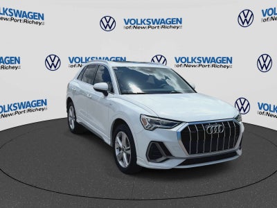 Audi Q3 S line Premium Plus 2023