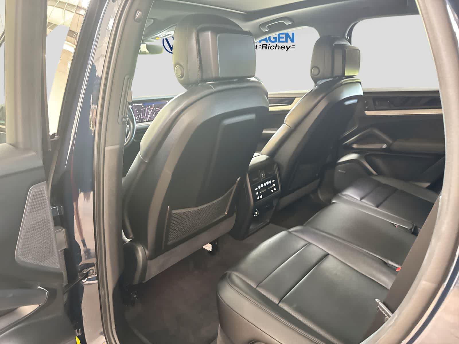 Porsche Cayenne AWD 2024