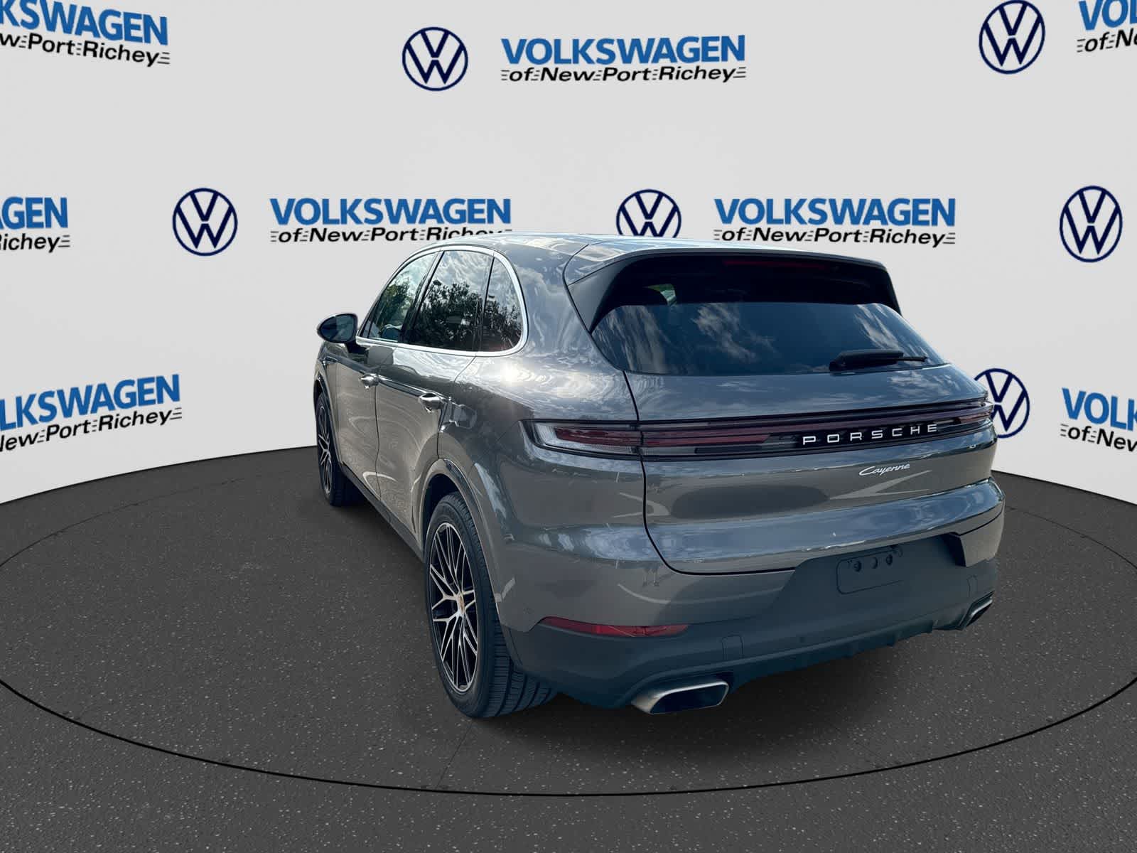 Porsche Cayenne AWD 2025
