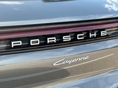 Porsche Cayenne AWD 2025