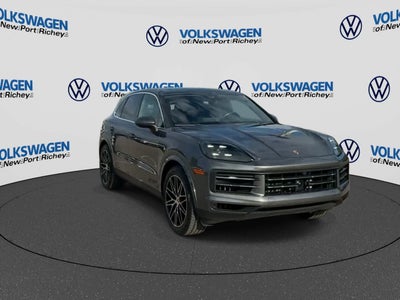 Porsche Cayenne AWD 2025