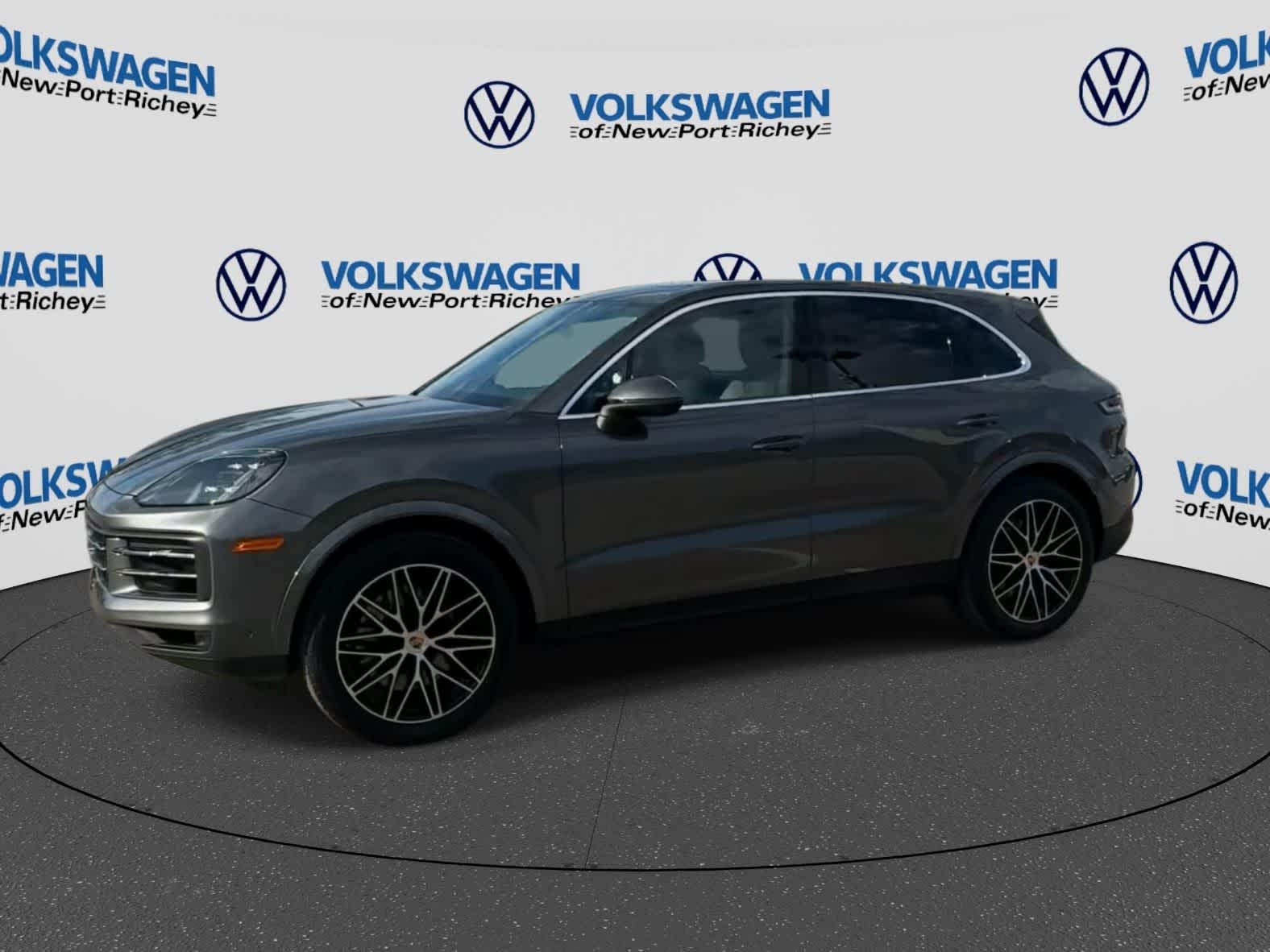 Porsche Cayenne AWD 2025