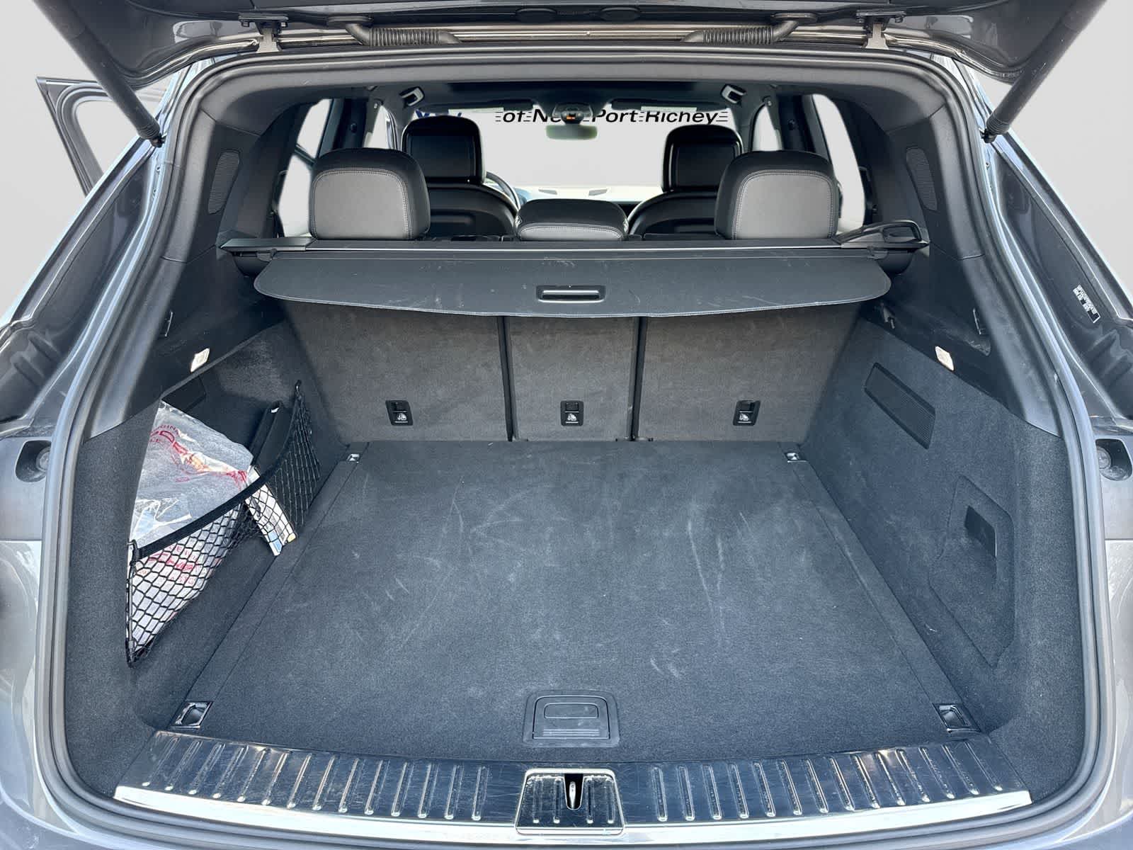 Porsche Cayenne AWD 2025