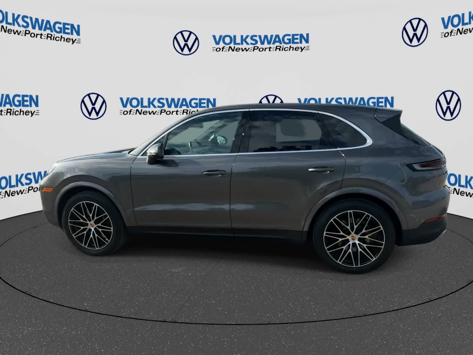 Porsche Cayenne AWD 2025