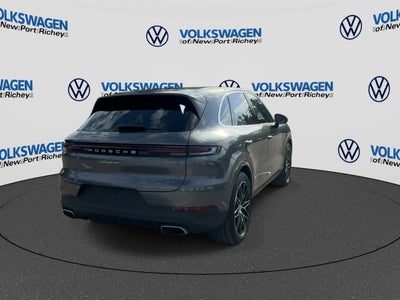 Porsche Cayenne AWD 2025