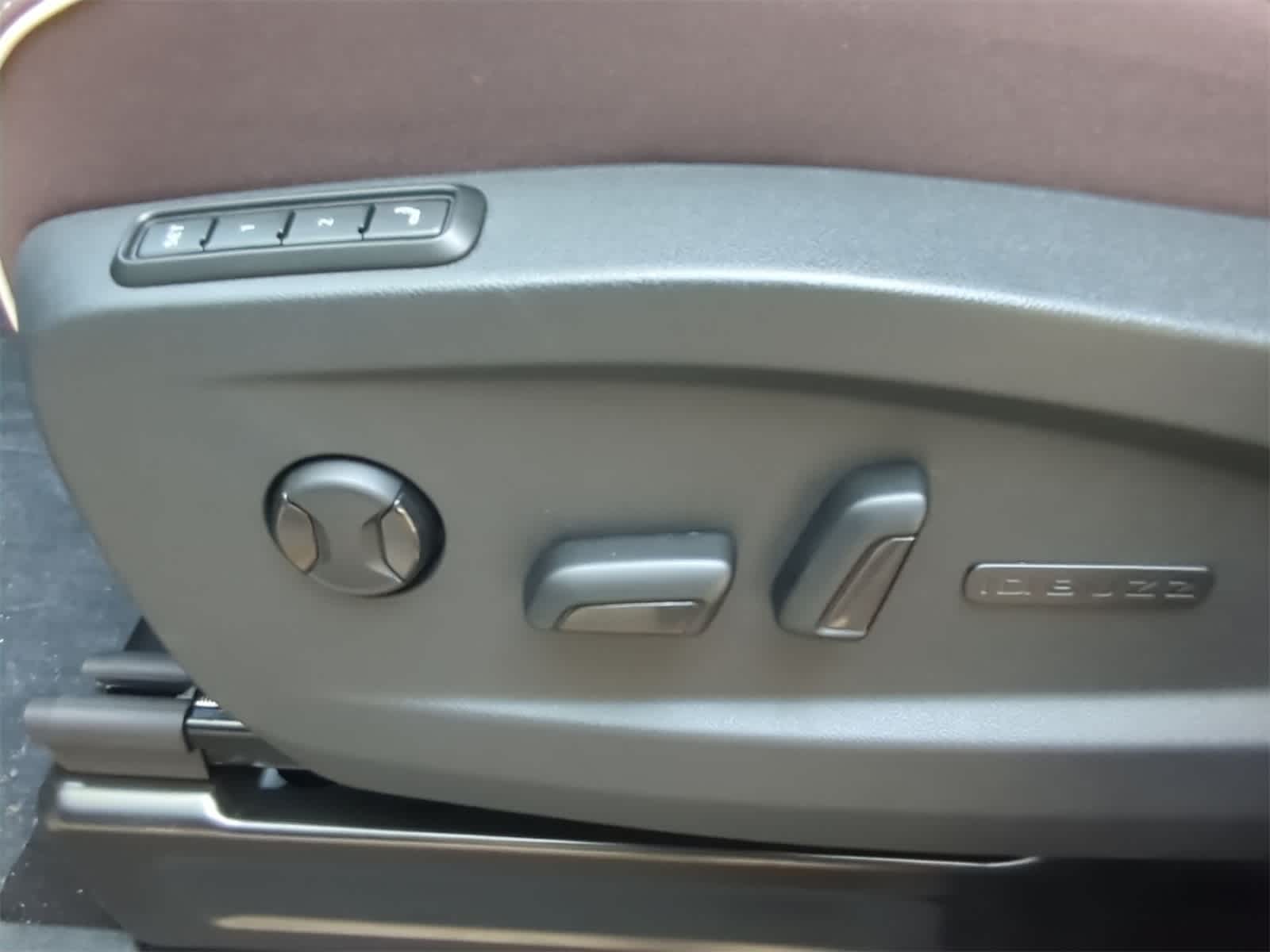 2025 Volkswagen ID. Buzz Pro S