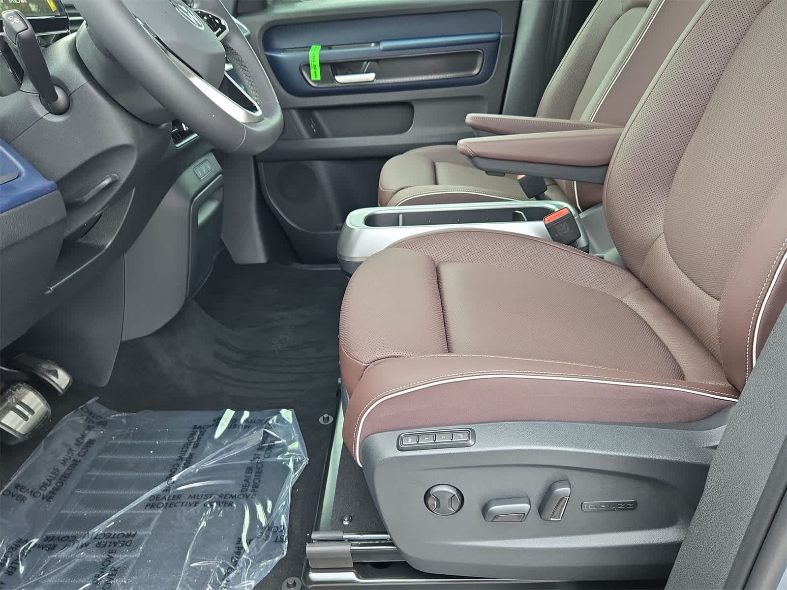 2025 Volkswagen ID. Buzz Pro S Plus