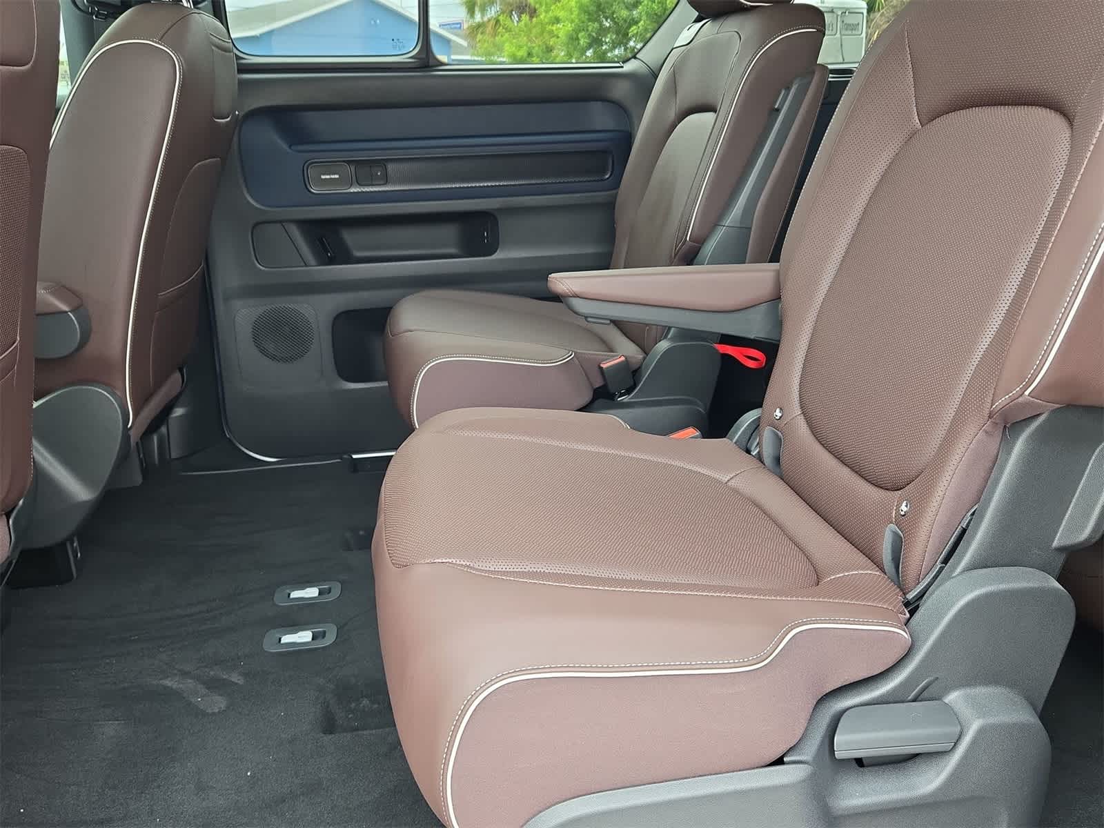 2025 Volkswagen ID. Buzz Pro S Plus