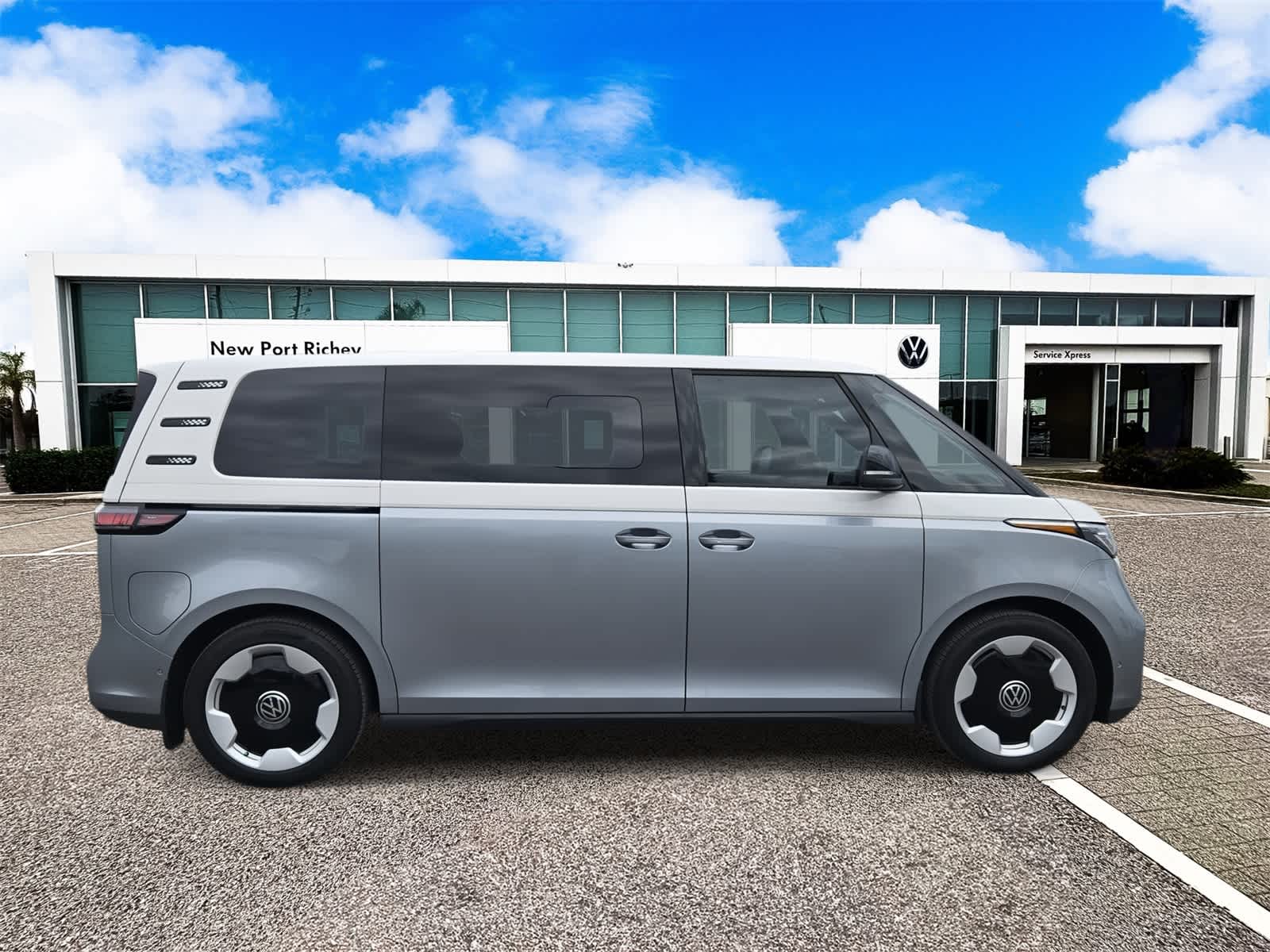 2025 Volkswagen ID. Buzz Pro S Plus