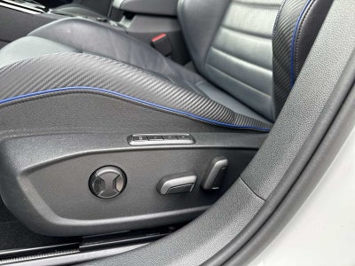 Volkswagen Golf R 2.0T Manual 2023