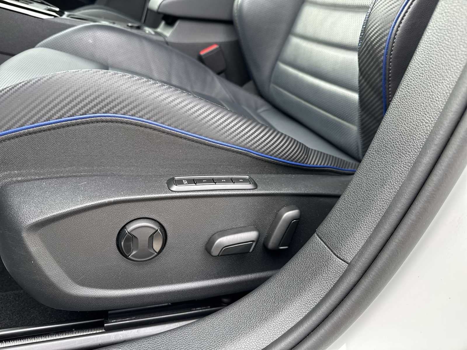 Volkswagen Golf R 2.0T Manual 2023