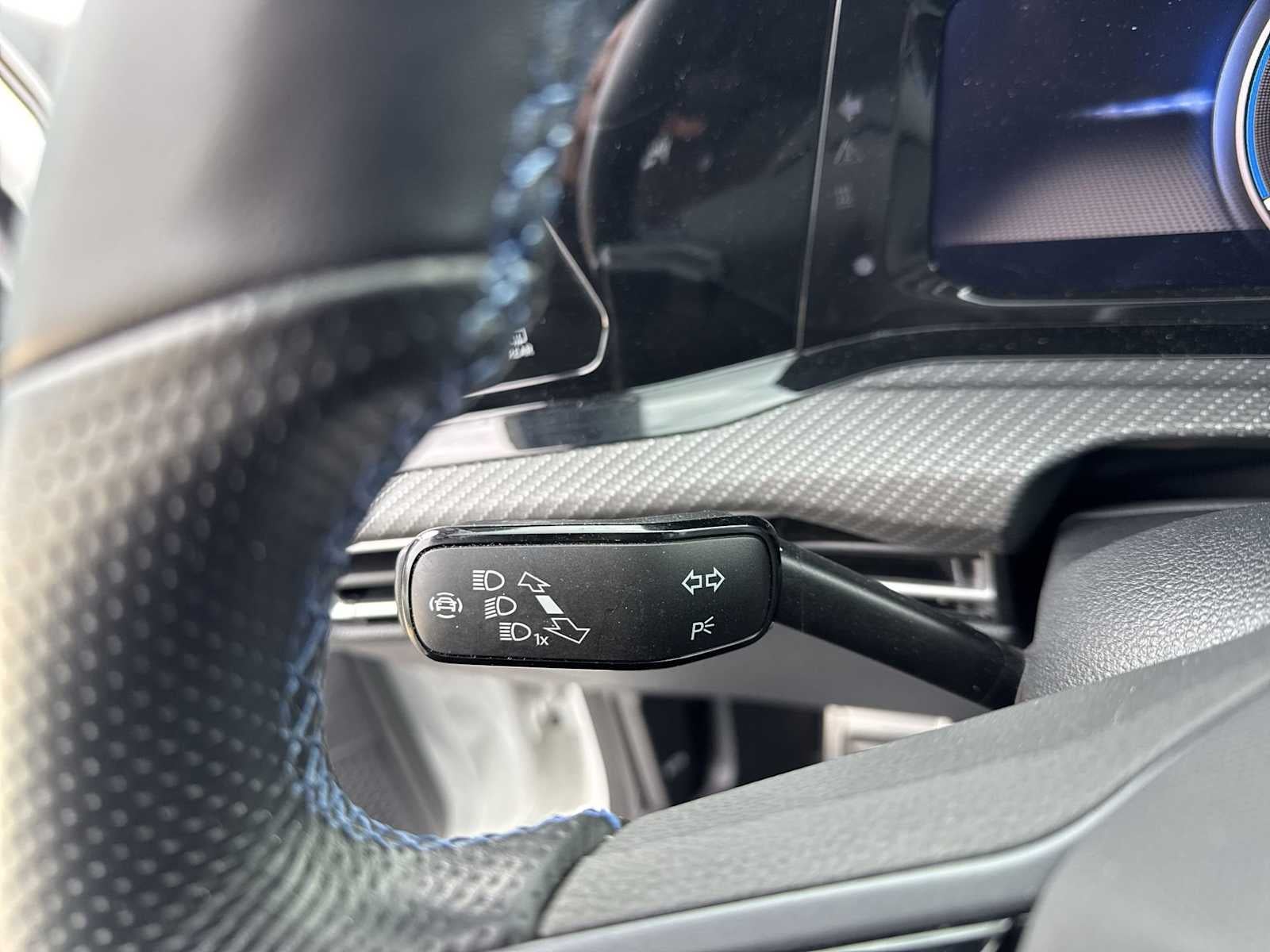 Volkswagen Golf R 2.0T Manual 2023