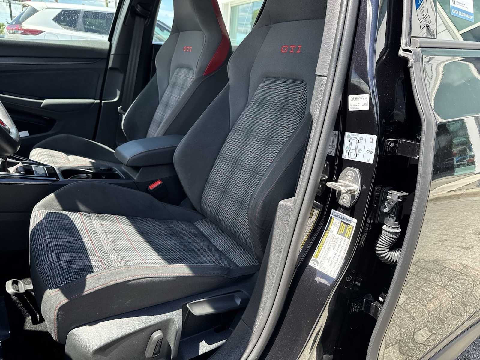 Volkswagen Golf GTI 380 S 2024