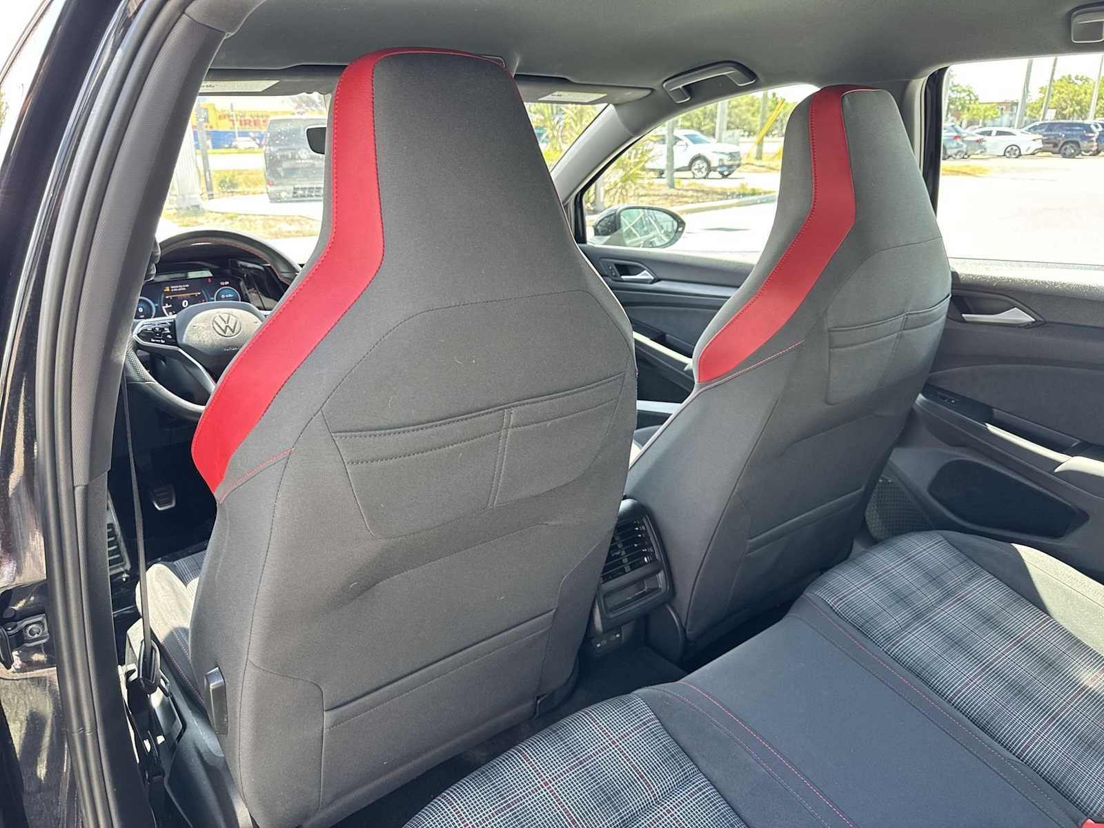 Volkswagen Golf GTI 380 S 2024