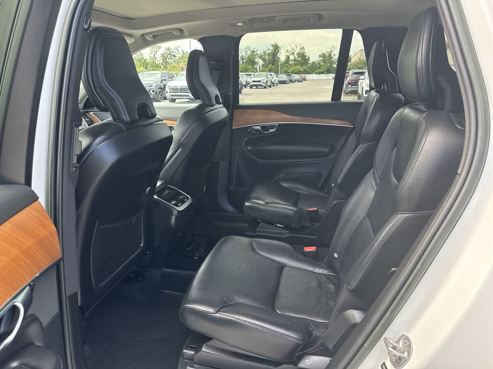 Volvo XC90 Plus 2023