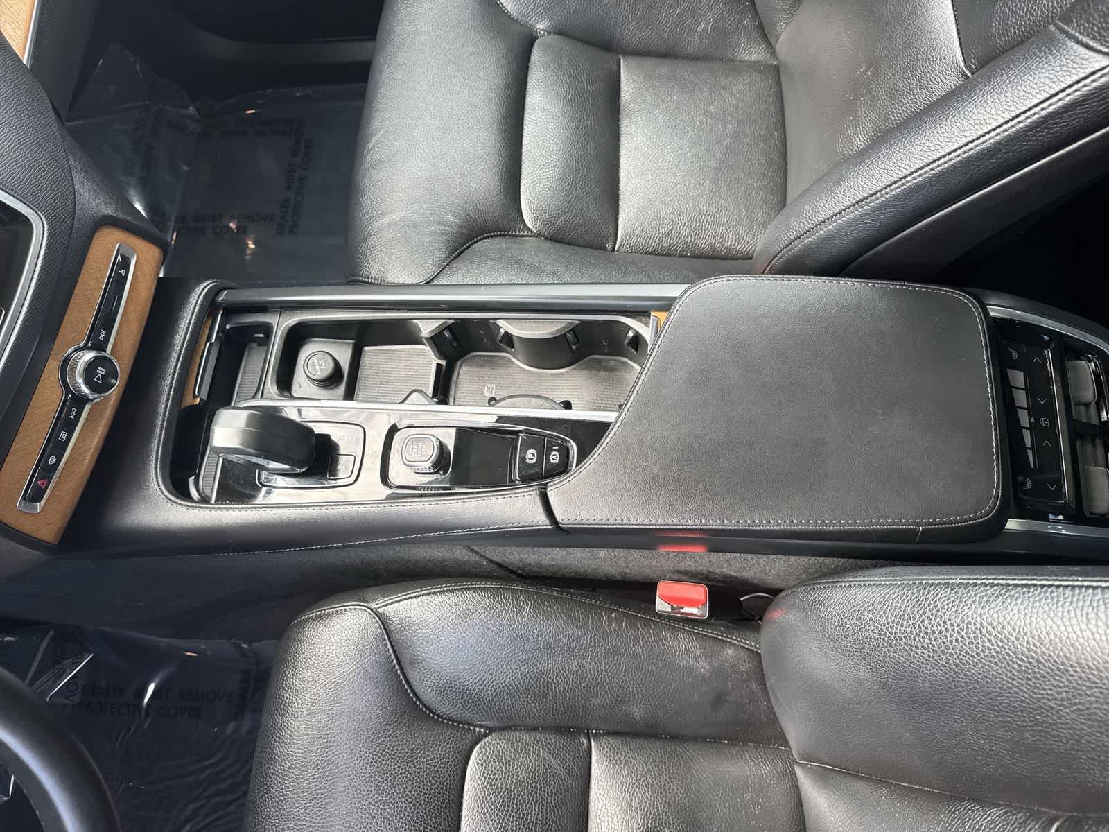Volvo XC90 Plus 2023