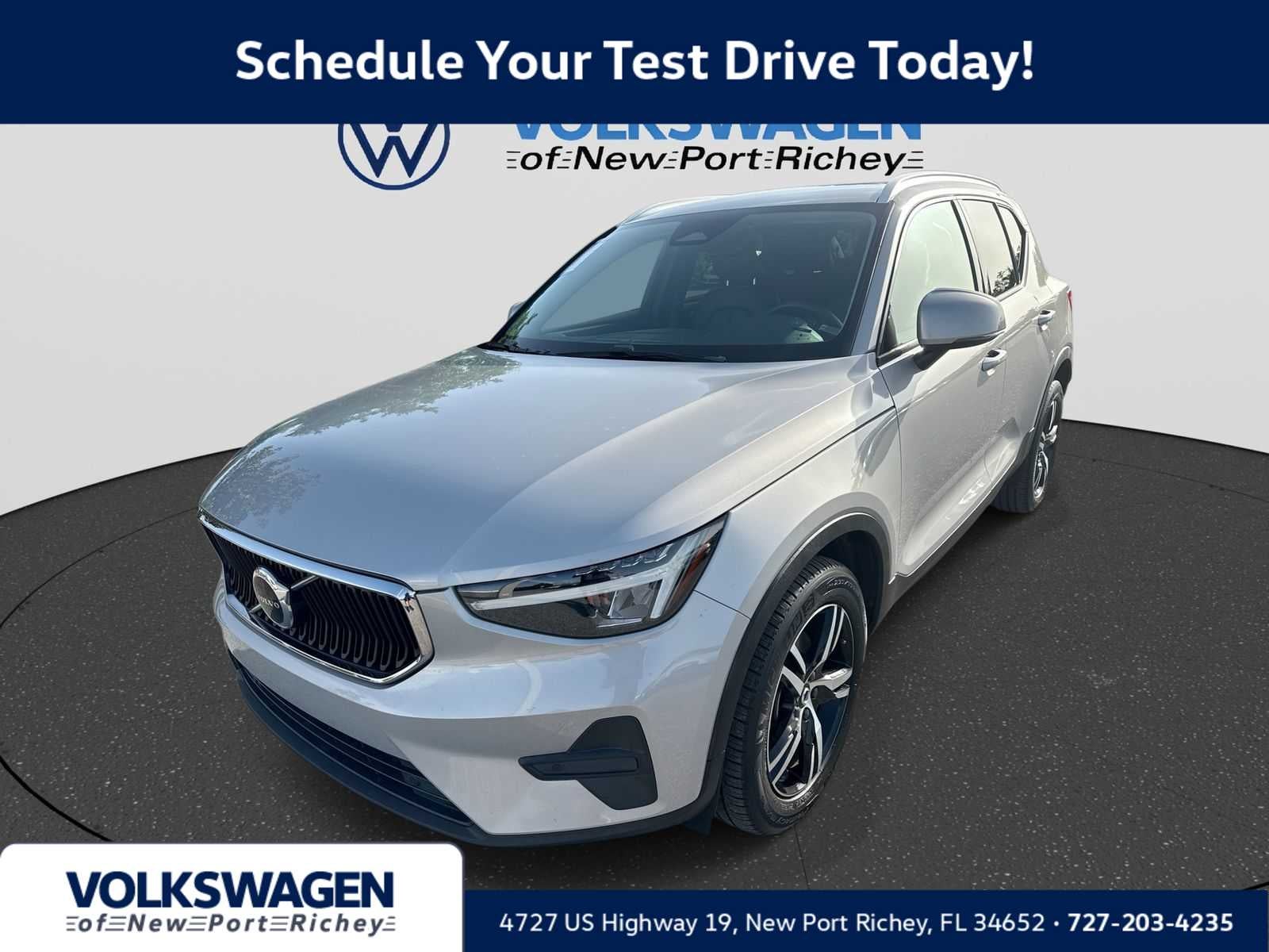 Volvo XC40 Core 2023