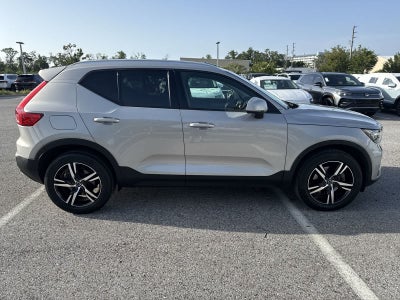 Volvo XC40 Core 2023