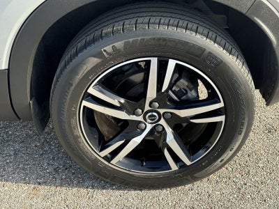 Volvo XC40 Core 2023