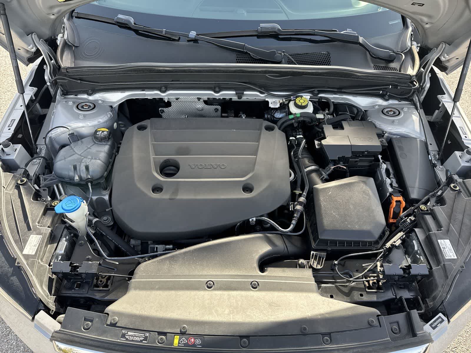 Volvo XC40 Core 2023