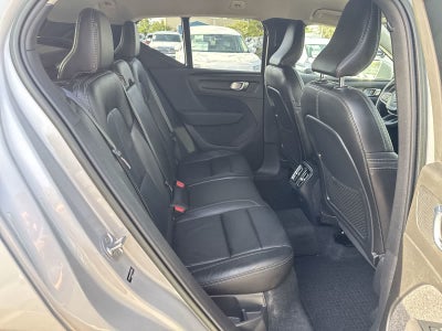 Volvo XC40 Core 2023