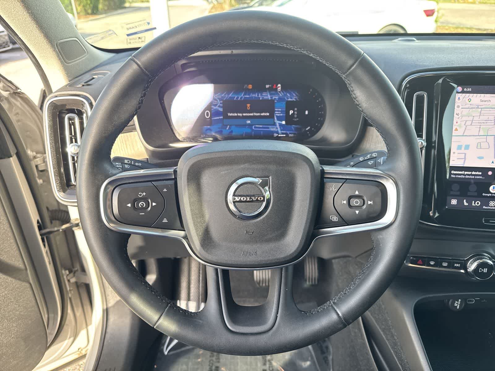 Volvo XC40 Core 2023