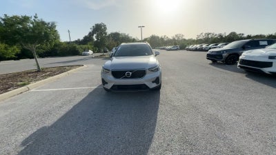 Volvo XC40 Core 2023