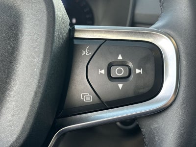 Volvo XC40 Core 2023