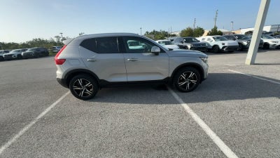 Volvo XC40 Core 2023