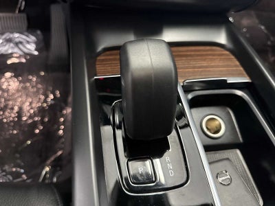2023 Volvo XC60 Plus Tema oscuro