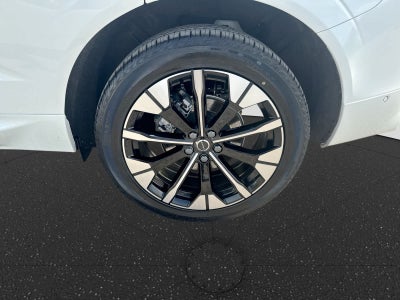 Volvo XC60 Plus 2026