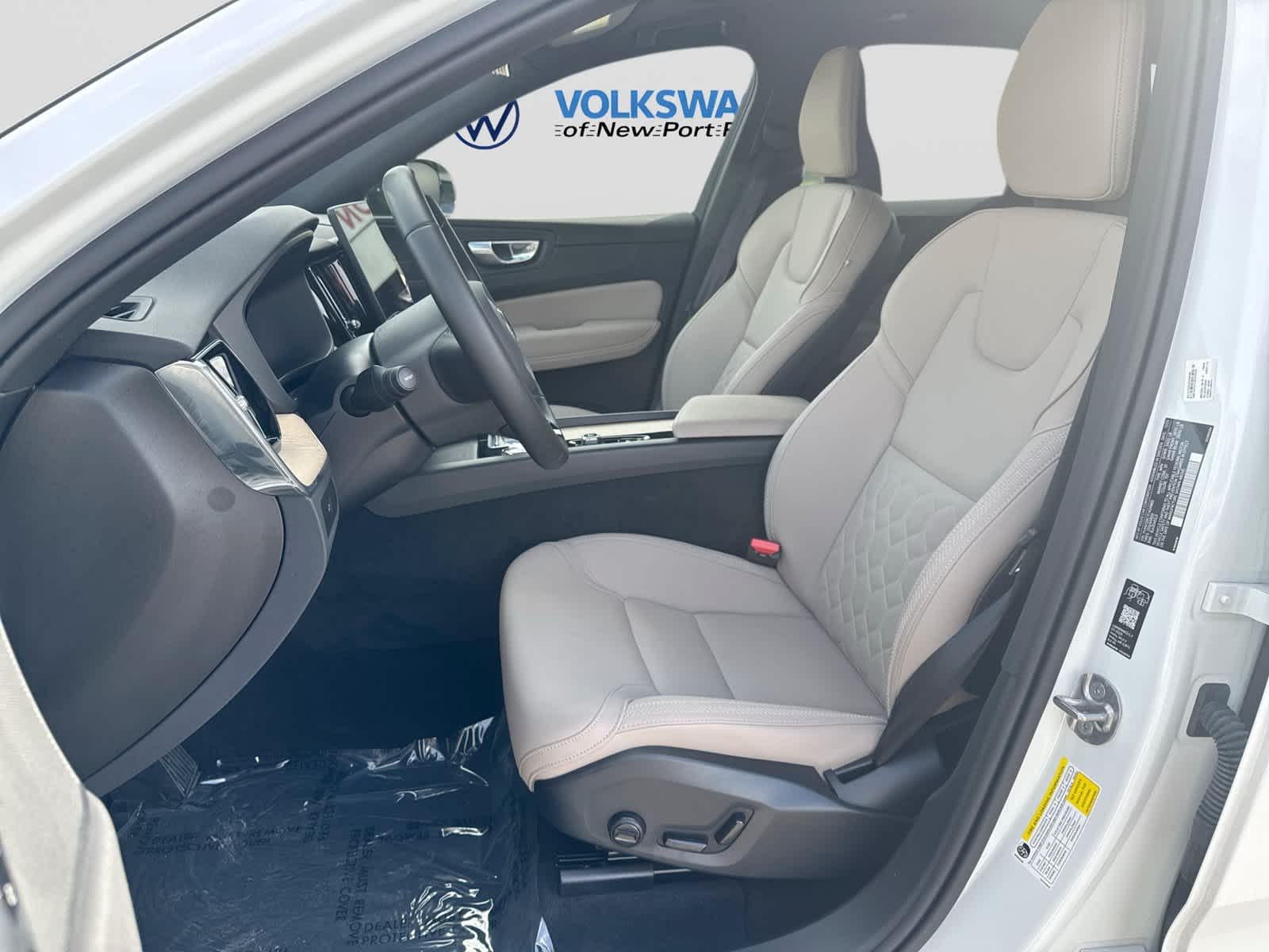 Volvo XC60 Plus 2026