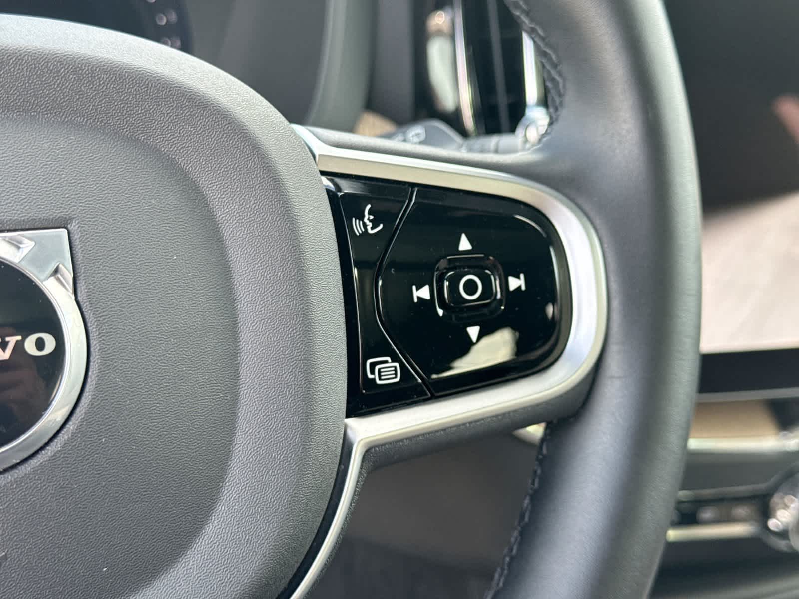 Volvo XC60 Plus 2026