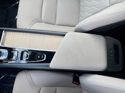 Volvo XC60 Plus 2026