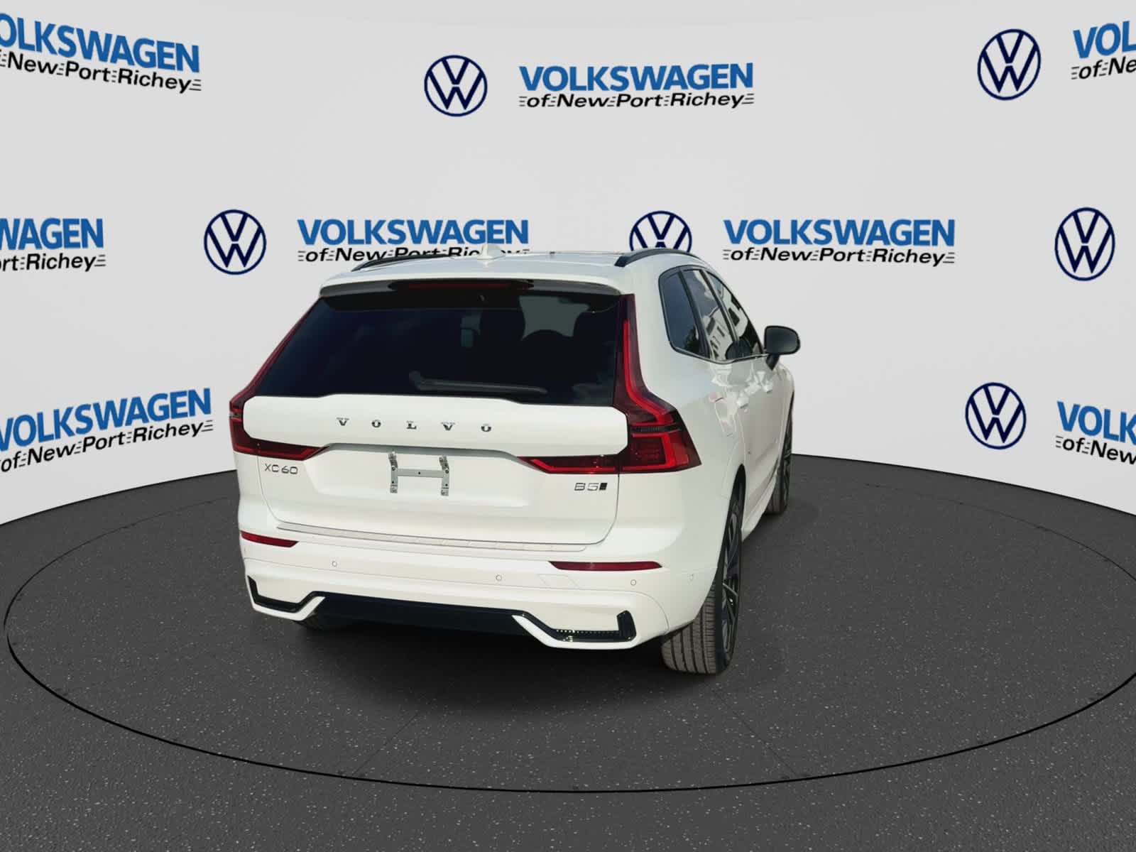 Volvo XC60 Plus 2026