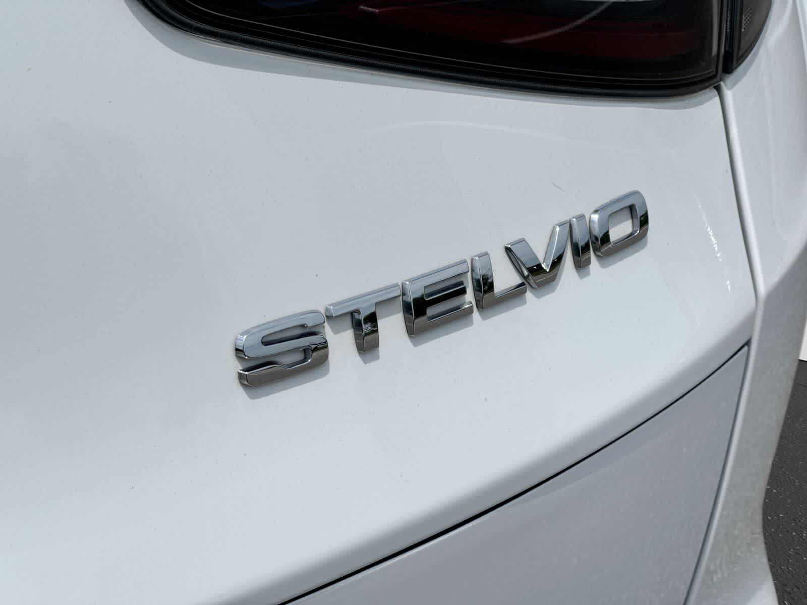 Alfa Romeo Stelvio Veloce 2024
